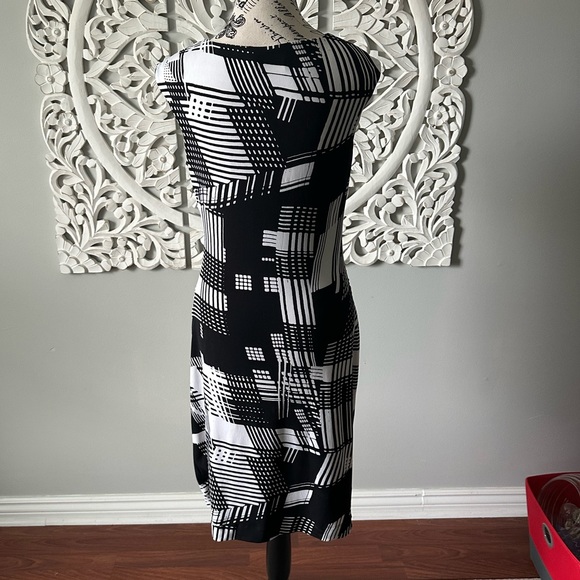 Calvin Klein size 6 Business Casual dress - Picture 2 of 3